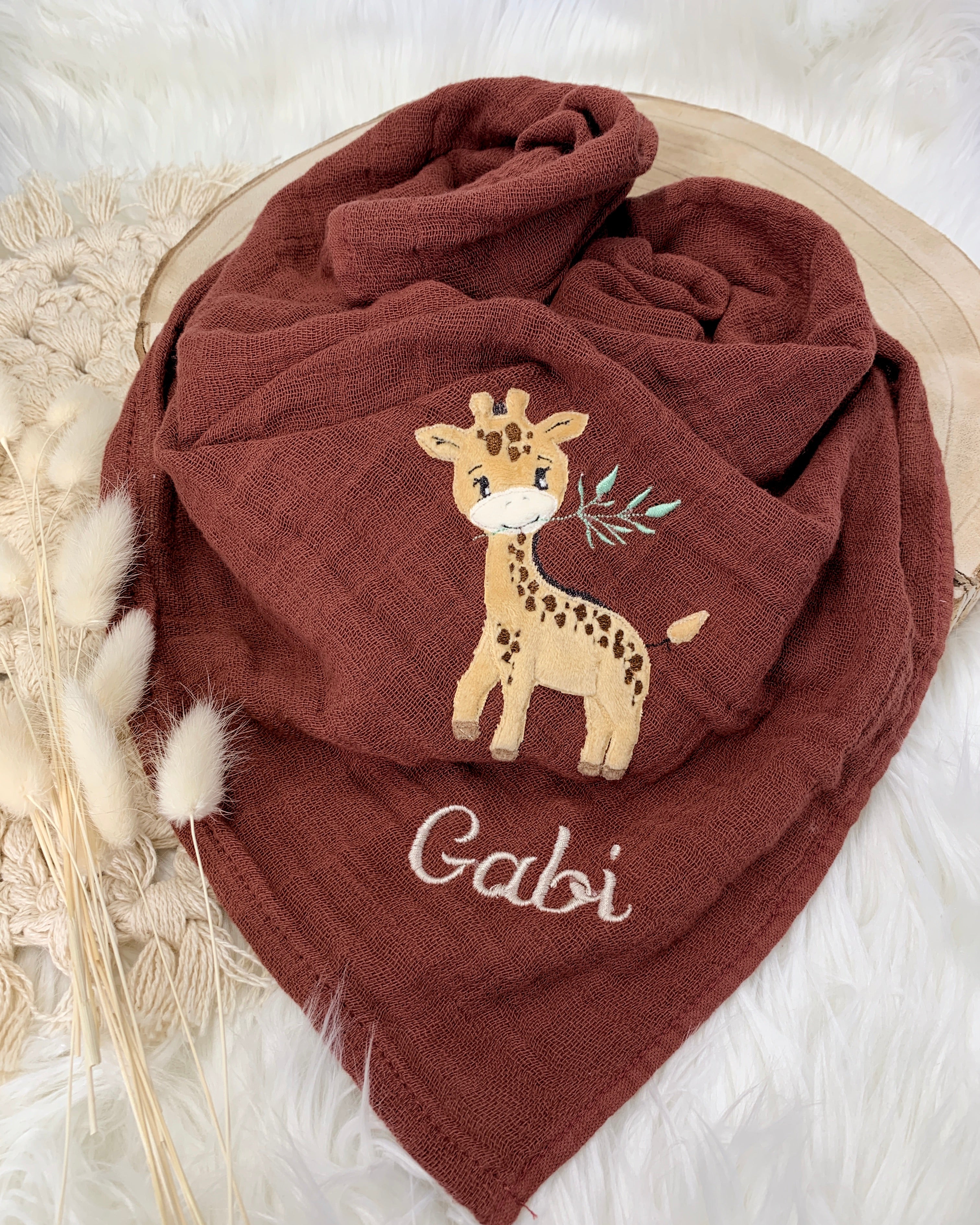 personalisiertes Musselintuch mit Giraffe "Gabi"
