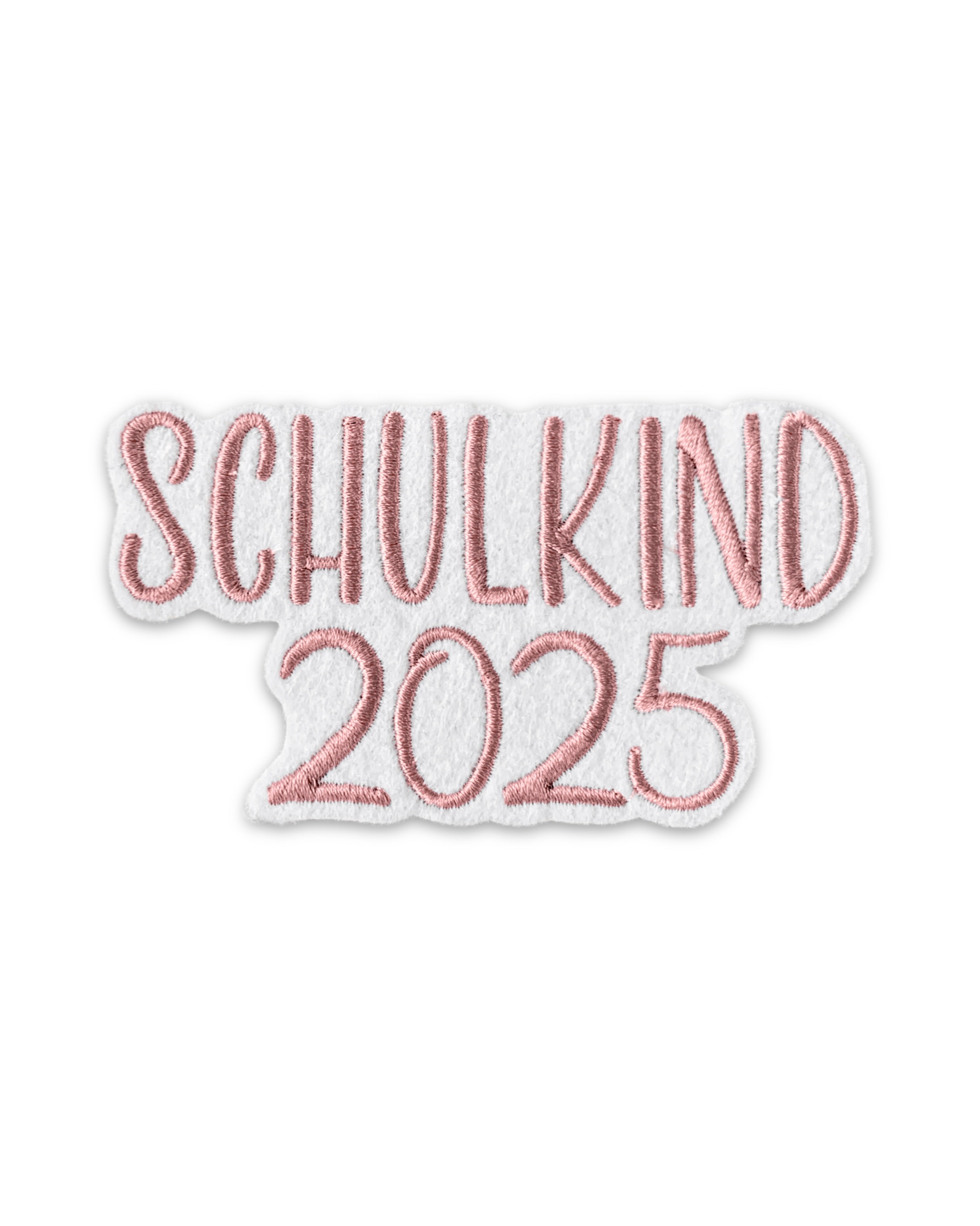 Applikation "Schulkind 2025" auf weißem Filz - Schrift 03 – MINA