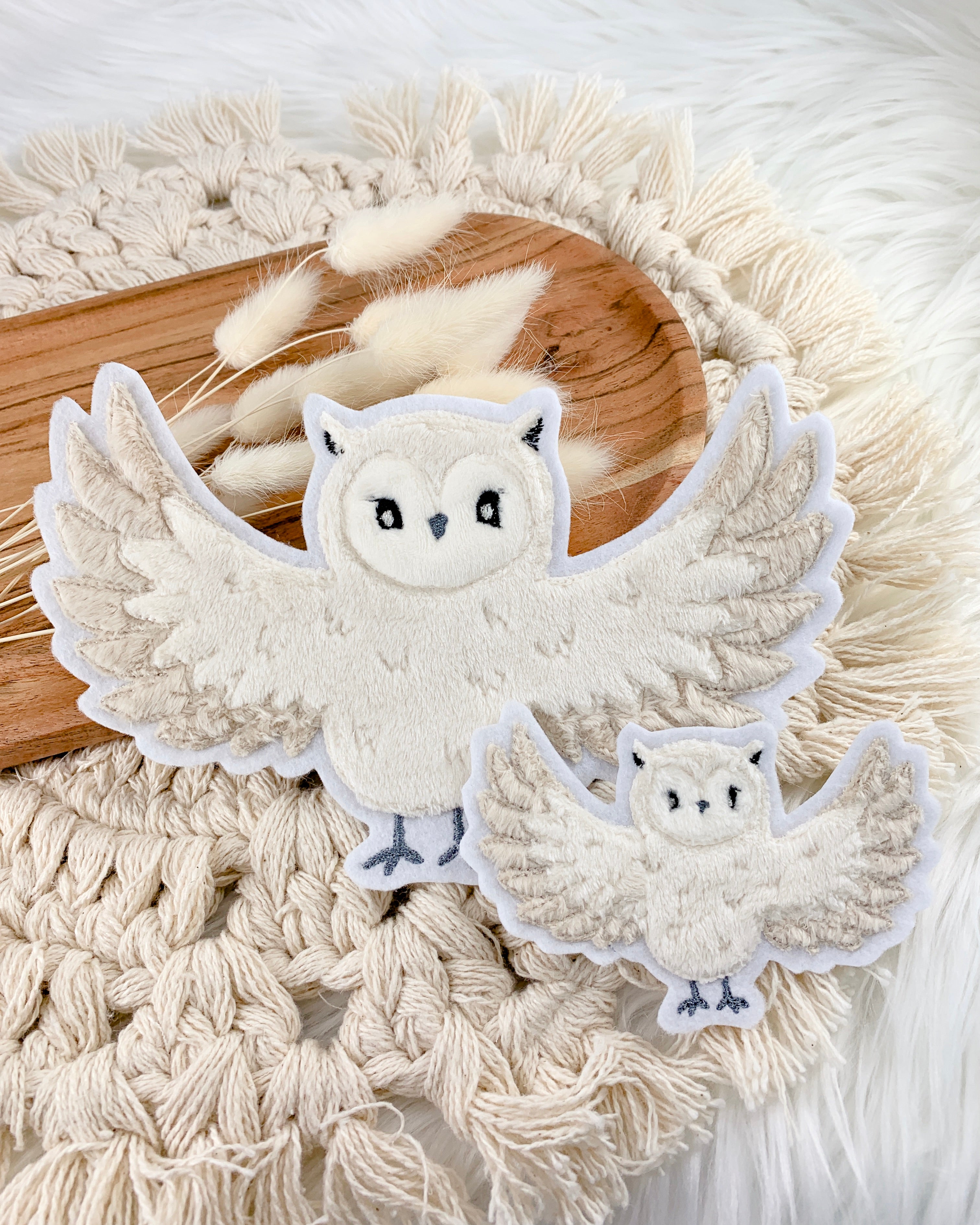 Applikation Eule "Elfriede" in Weiß