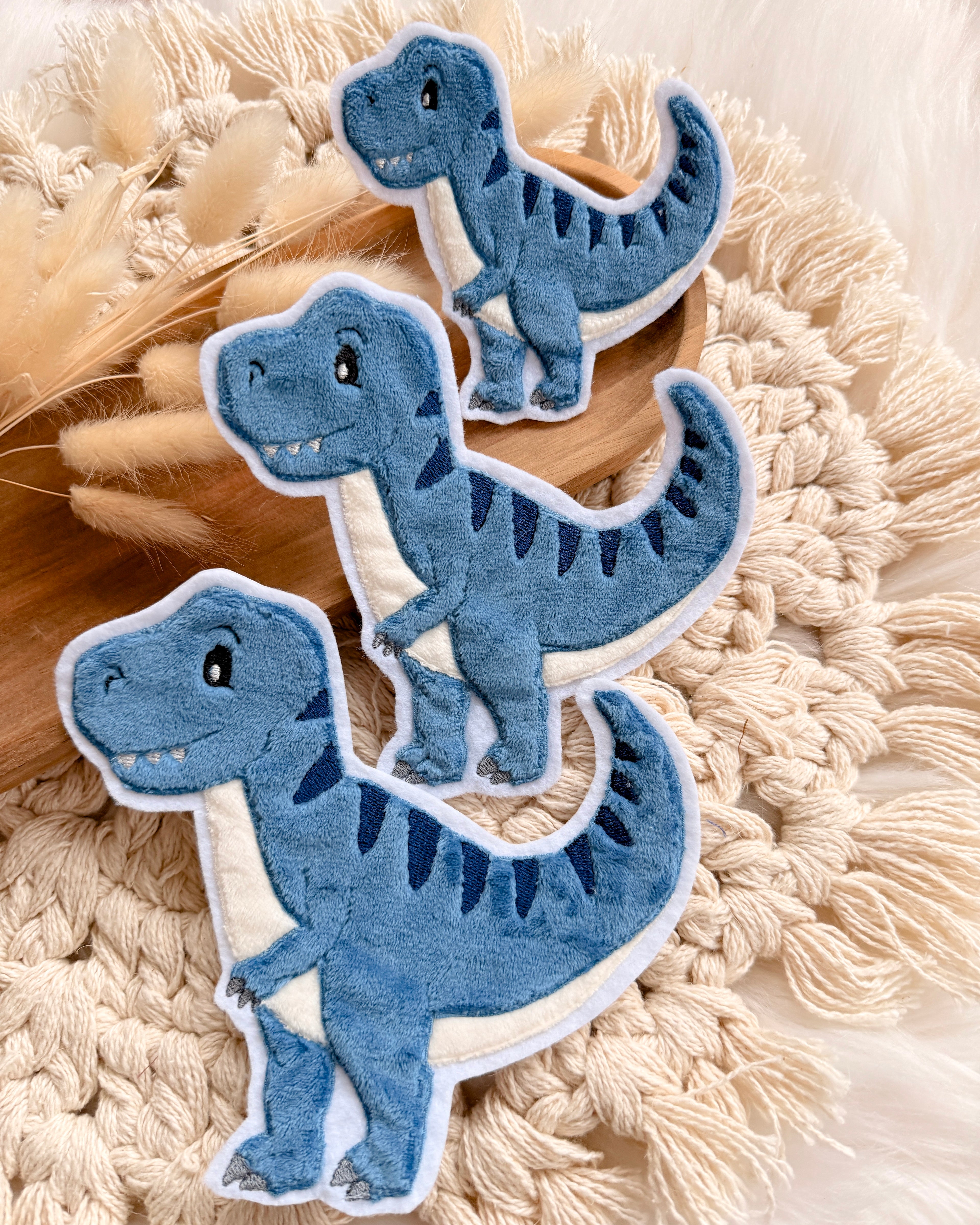 Aufnäher Dino in drei großen