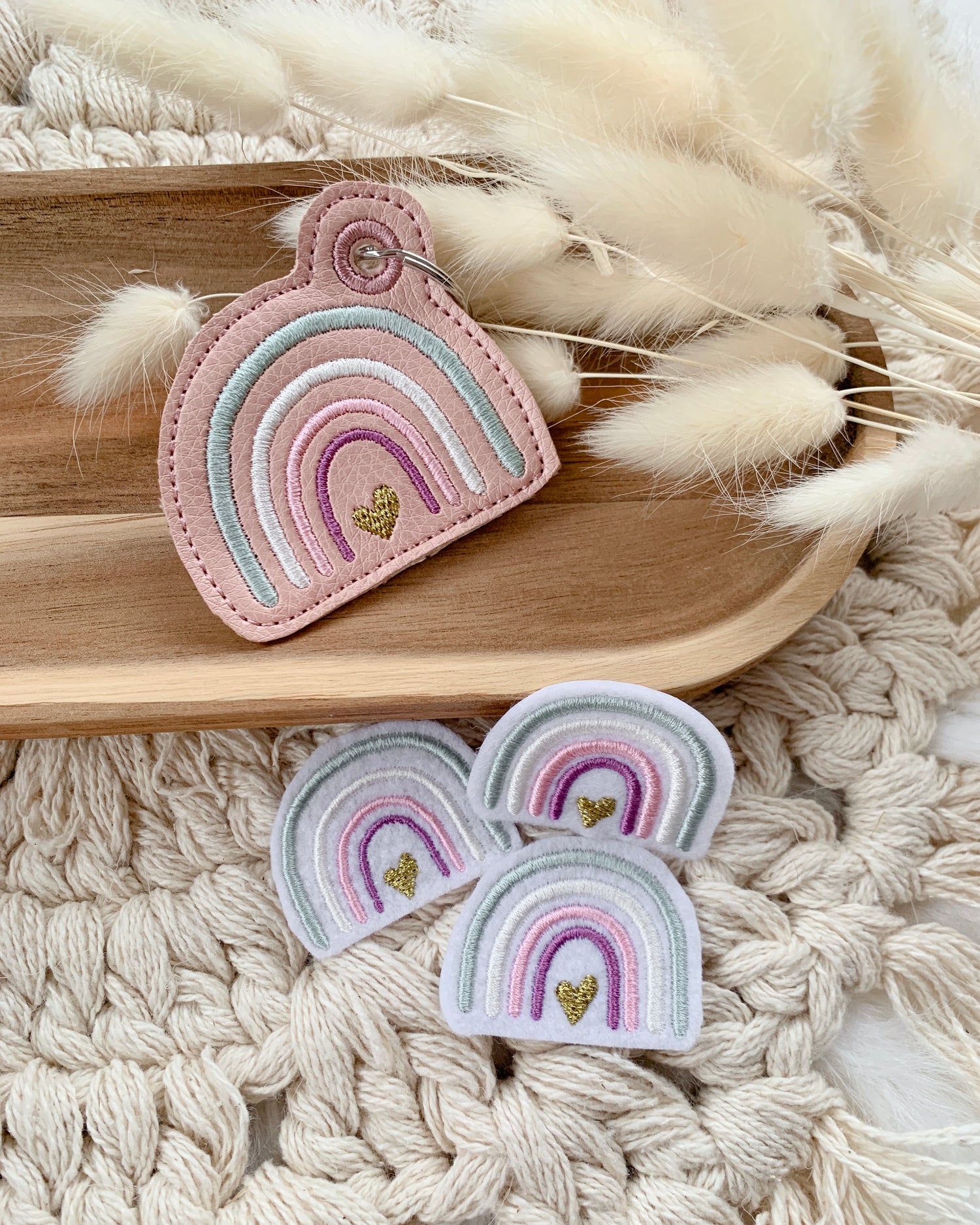 Schlüsselanhänger Regenbogen "Rosa"