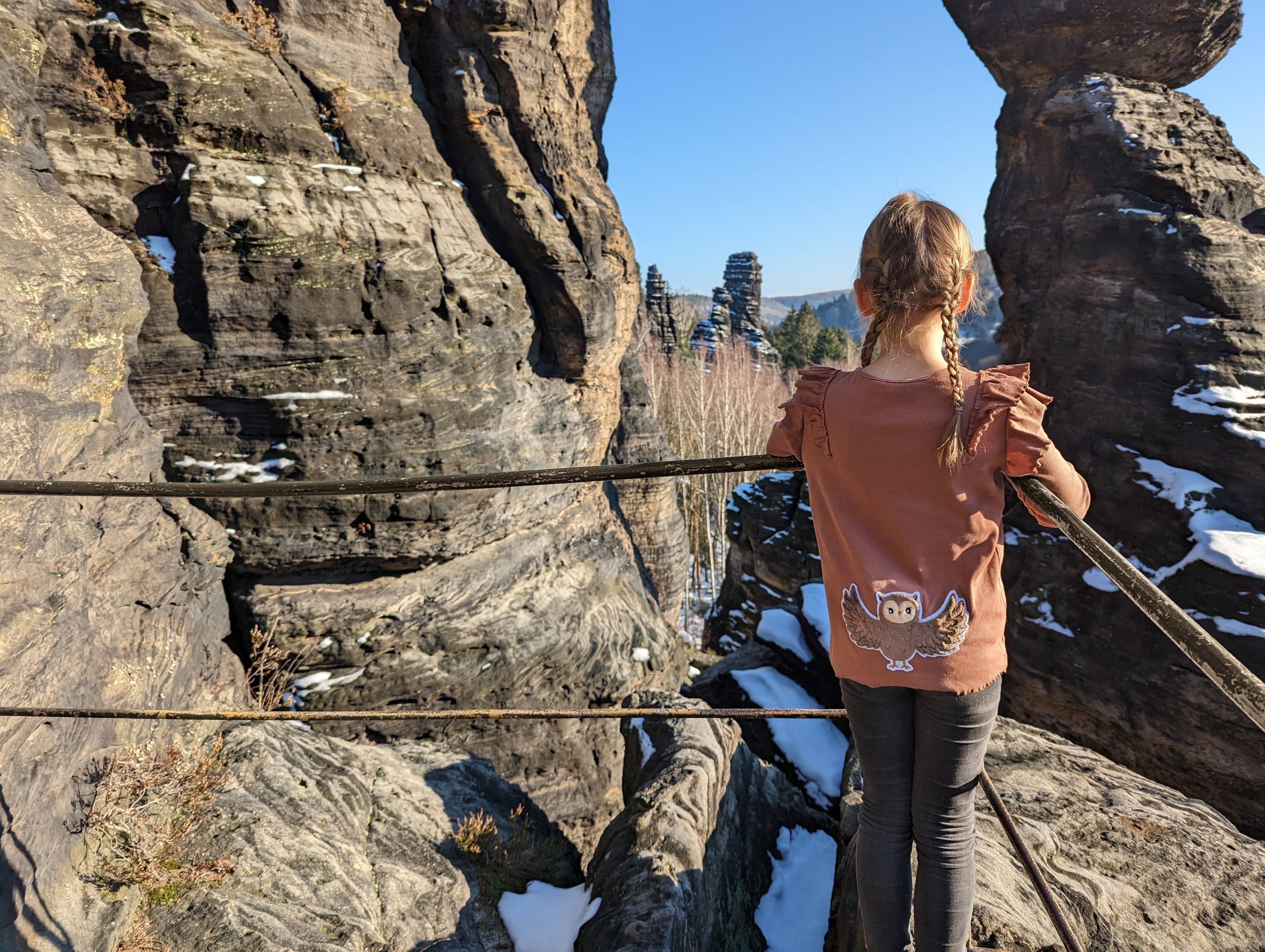 Applikation auf Pullover mit Ausblick auf sächsische Schweiz