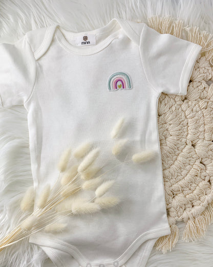 Baby Body mit Mini Applikation regenbogen