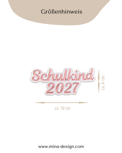 Applikation "Schulkind 2027" auf weißem Filz - Schrift 01