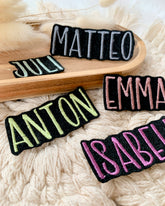 Namensapplikationen schwarz 