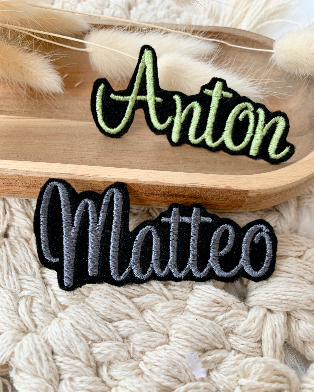 Namensapplikationen Schwarzes Filz