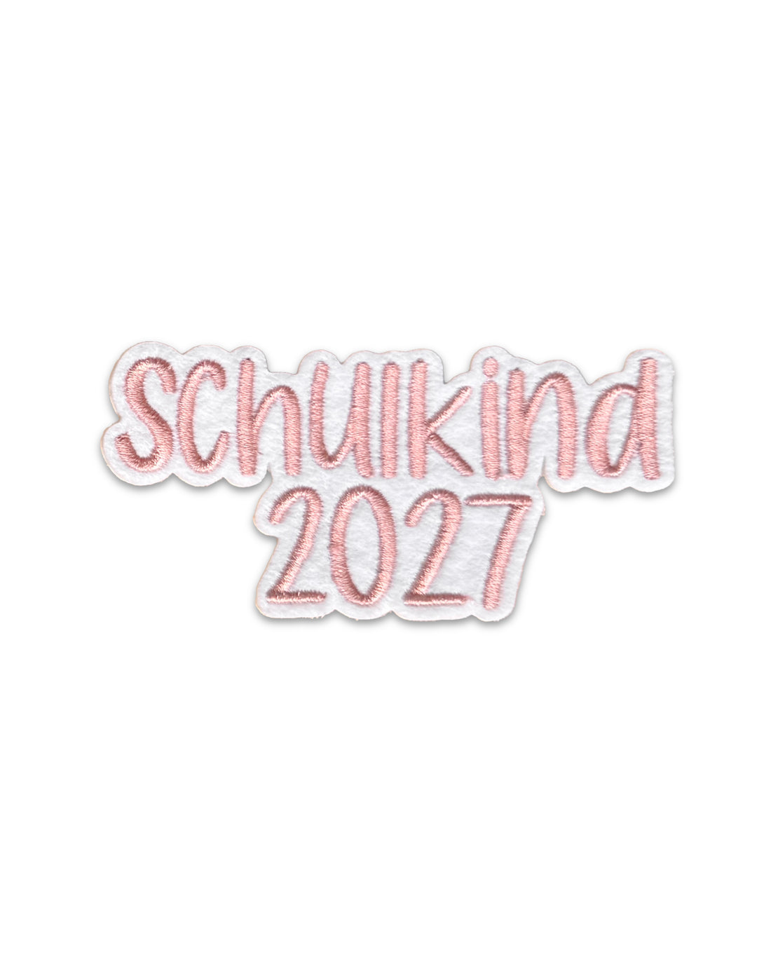 Applikation "Schulkind 2027" auf weißem Filz - Schrift 04