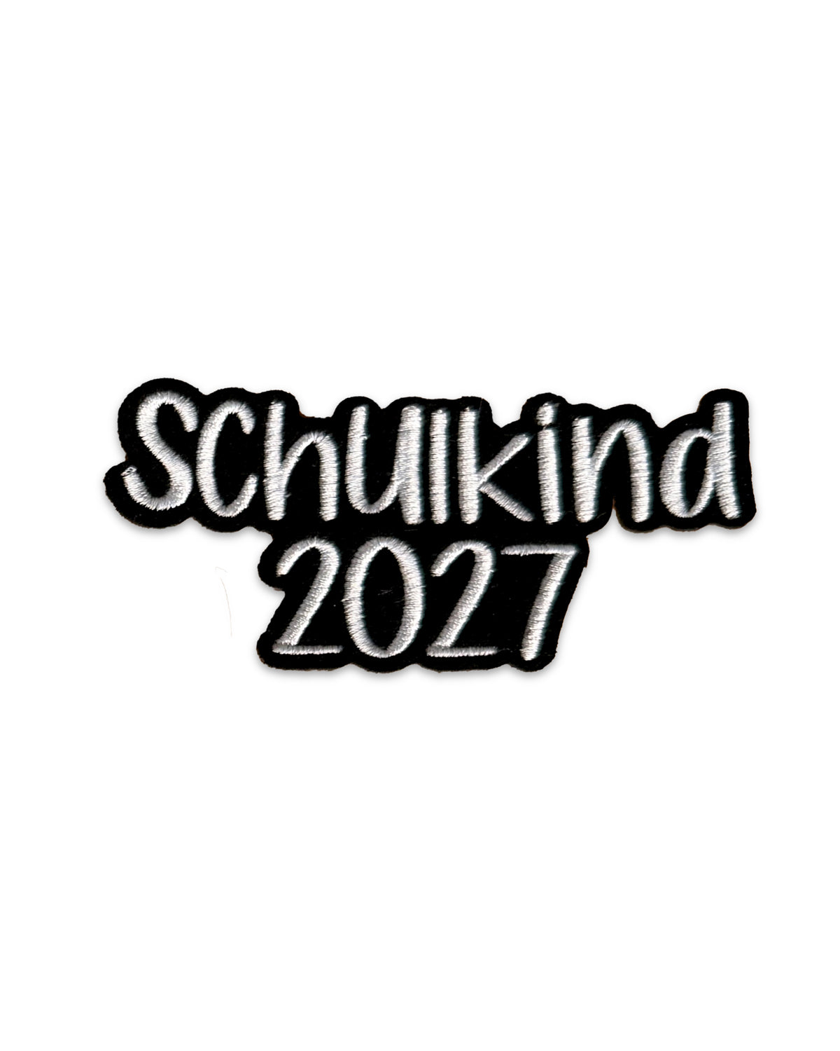 Applikation "Schulkind 2027" auf schwarzem Filz - Schrift 04