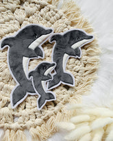 Delfin zum Aufbügeln grau