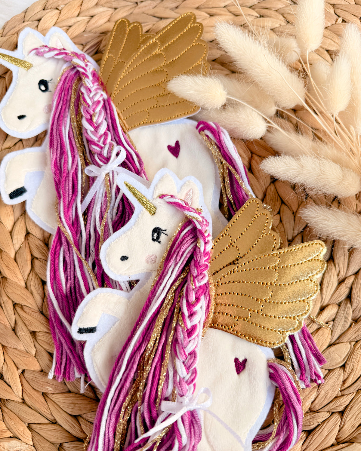 Applikation Pegasus "Pia" - Beere/Gold