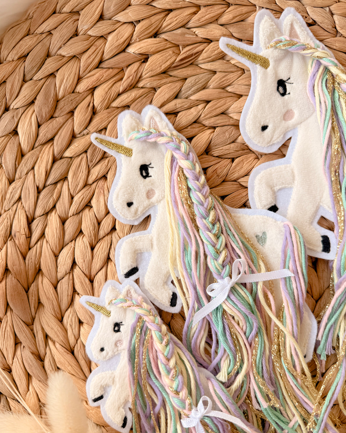 Applikation Einhorn "Ella" - Regenbogen/Gold