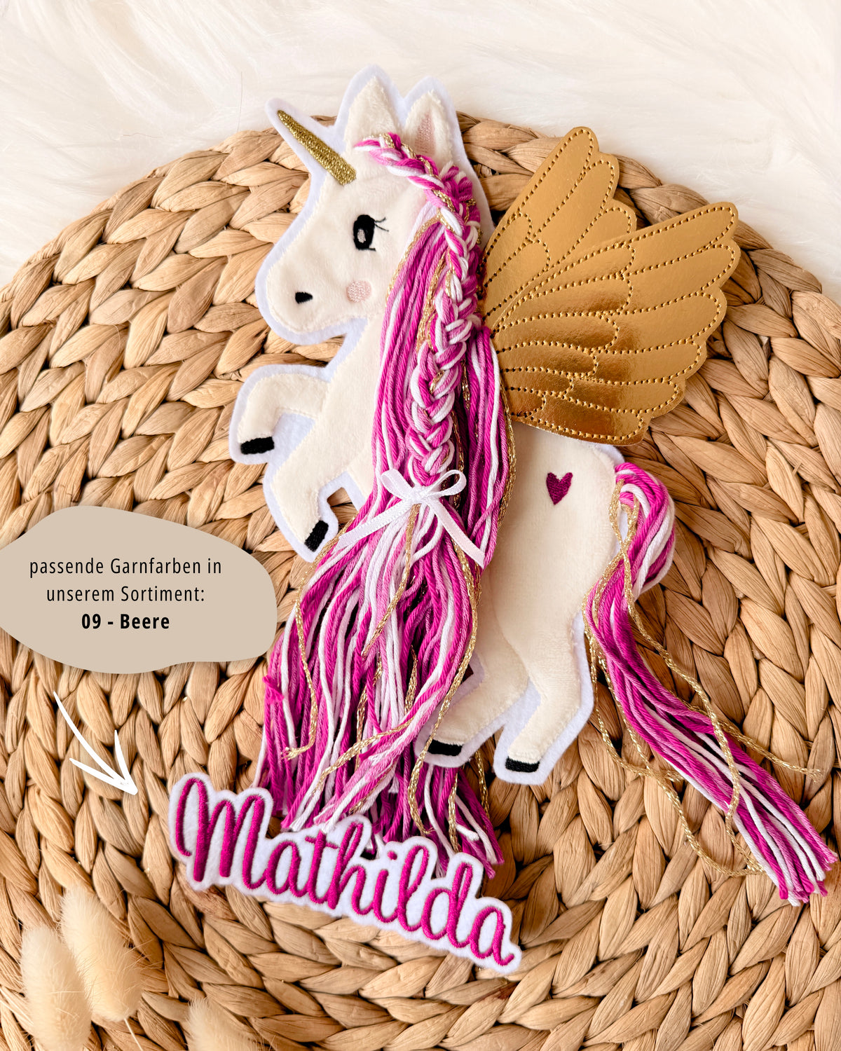 Applikation Pegasus "Pia" - Beere/Gold