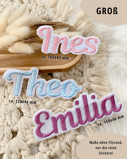 Namensapplikation auf weißem Filz - Schrift 01